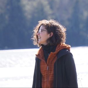 Meet your Posher, Kayla